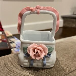 Vintage Silvestri Pink and White Ceramic Basket